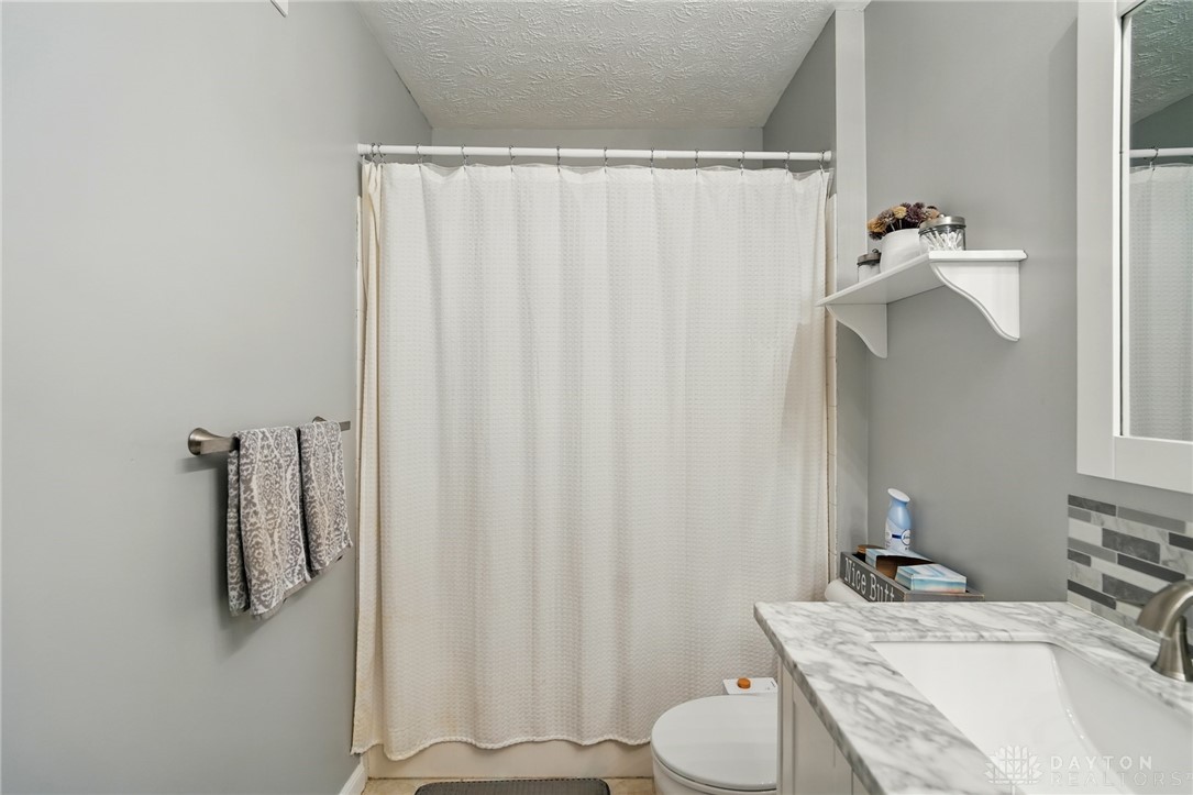 765 Beckley Farm Way, Springboro, Ohio image 33