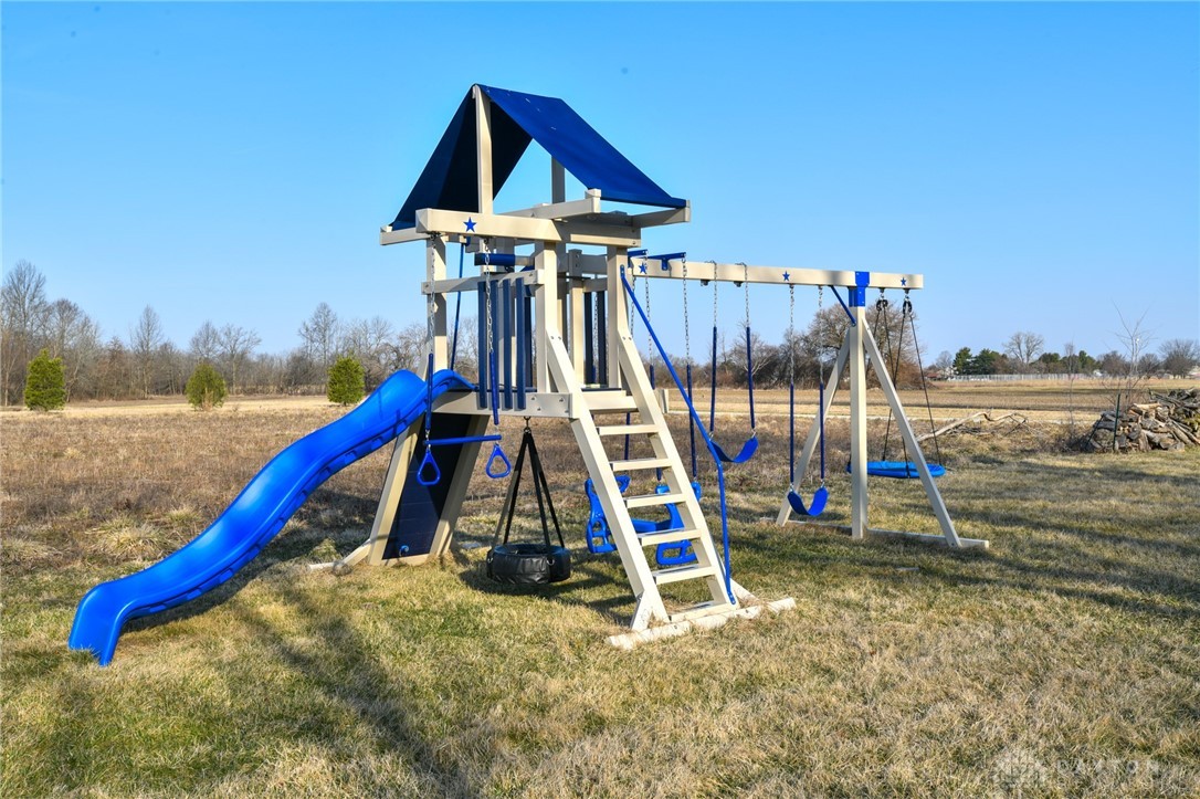 New Lebanon, Ohio 45345, United States, 3 Bedrooms Bedrooms, ,2 BathroomsBathrooms,Residential,Active,88505