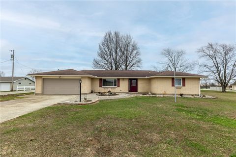 Photo of 5194 Heckathorn Road, Brookville, OH 45309 (MLS # 953843)