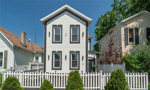 Photo of 108 Samuel Street, Dayton, OH 45403 (MLS # 951483)