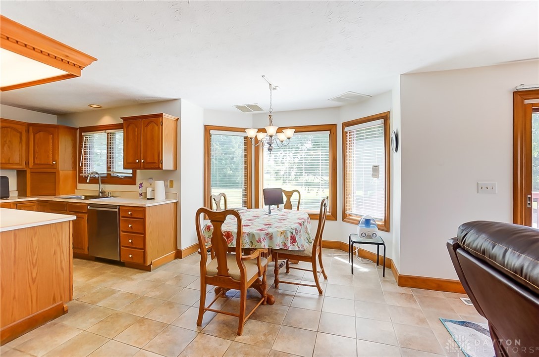 Photo 6 of 40 of 418 Mccray Boulevard house