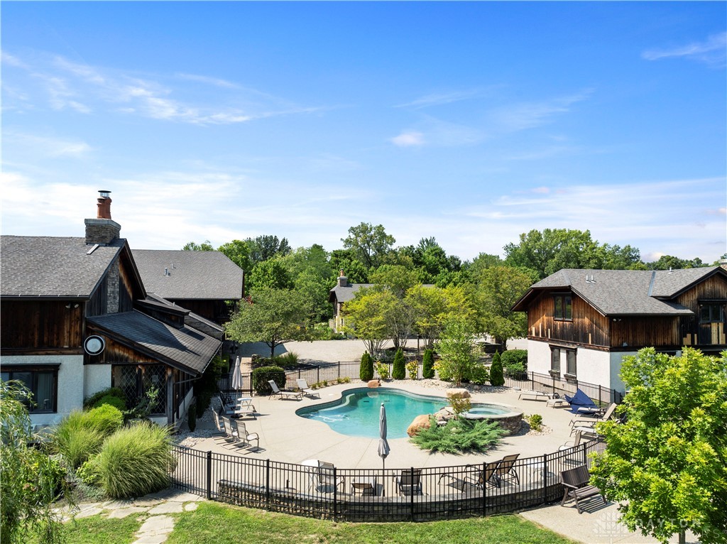 986 Larkspur Drive, Morrow, Ohio image 4