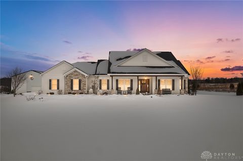 Photo of 2220 Wilmington Road, Lebanon, OH 45036 (MLS # 952372)