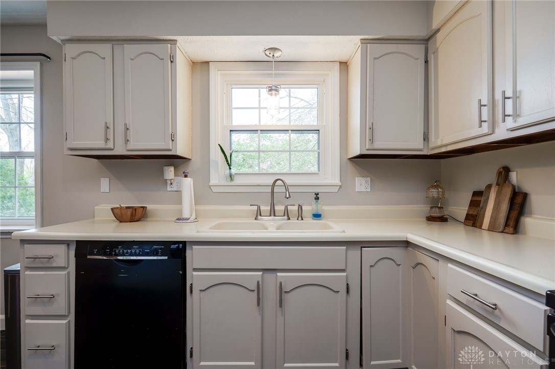 1013 Millerton Drive, Dayton, Ohio image 15