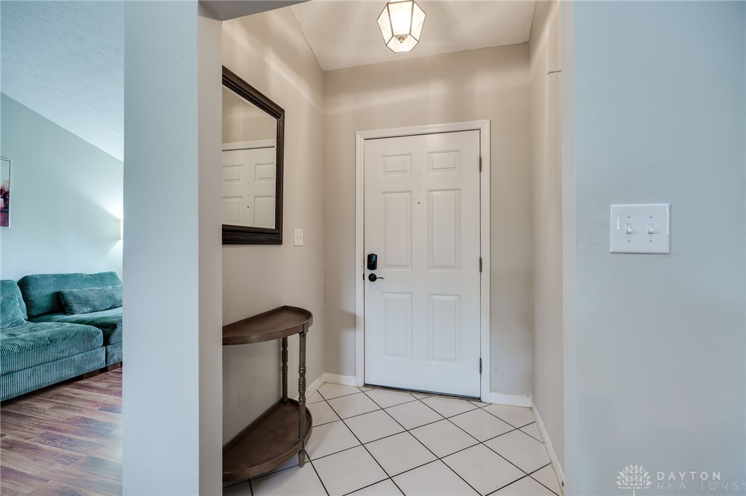 1013 Millerton Drive, Dayton, Ohio image 6