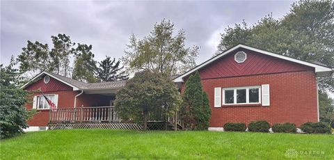 Photo of 8721 Haddix Road, Fairborn, OH 45324 (MLS # 946330)