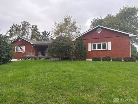 Photo of 8721 Haddix Road, Fairborn, OH 45324 (MLS # 946330)