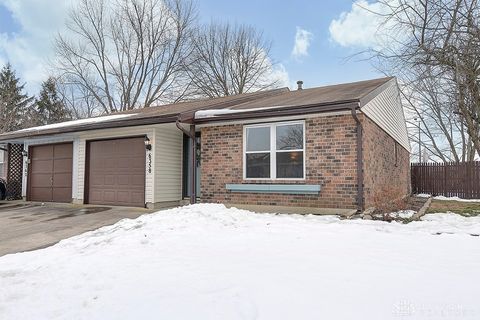 Photo of 6358 Greenfield Way, Dayton, OH 45424 (MLS # 952189)