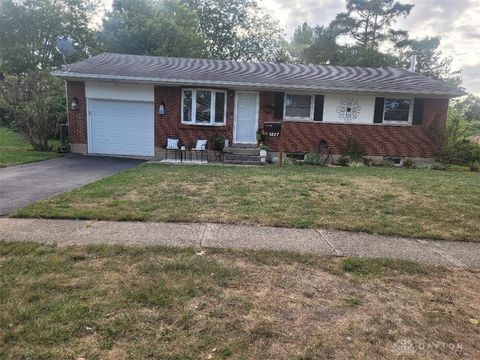 Photo of 1327 Renslar Avenue, Dayton, OH 45432 (MLS # 945126)