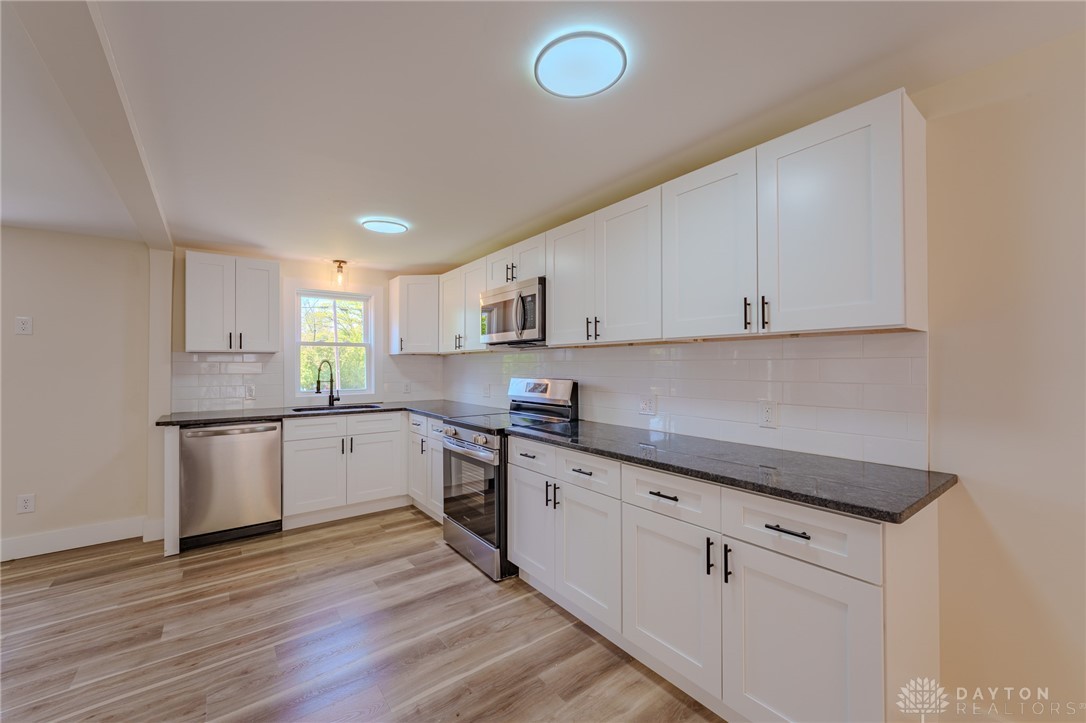 3835 Deweese Road, Troy, Ohio image 11