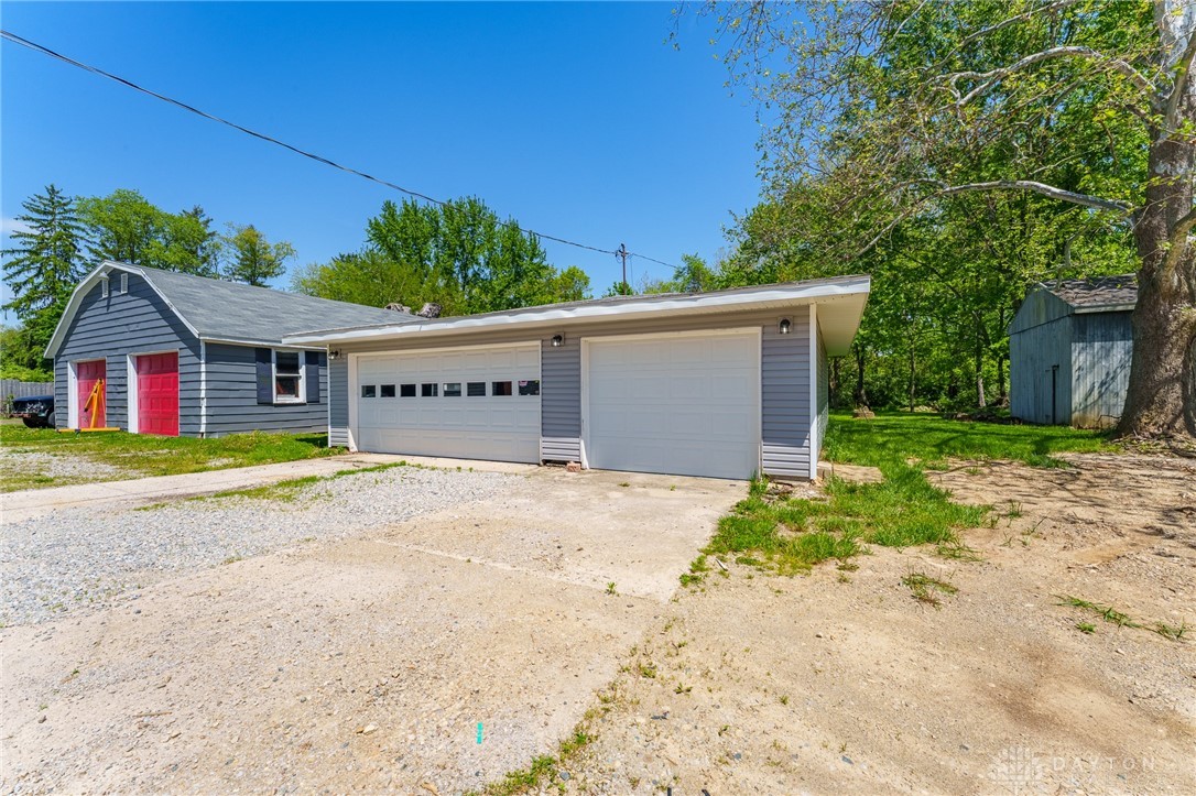 3835 Deweese Road, Troy, Ohio image 45