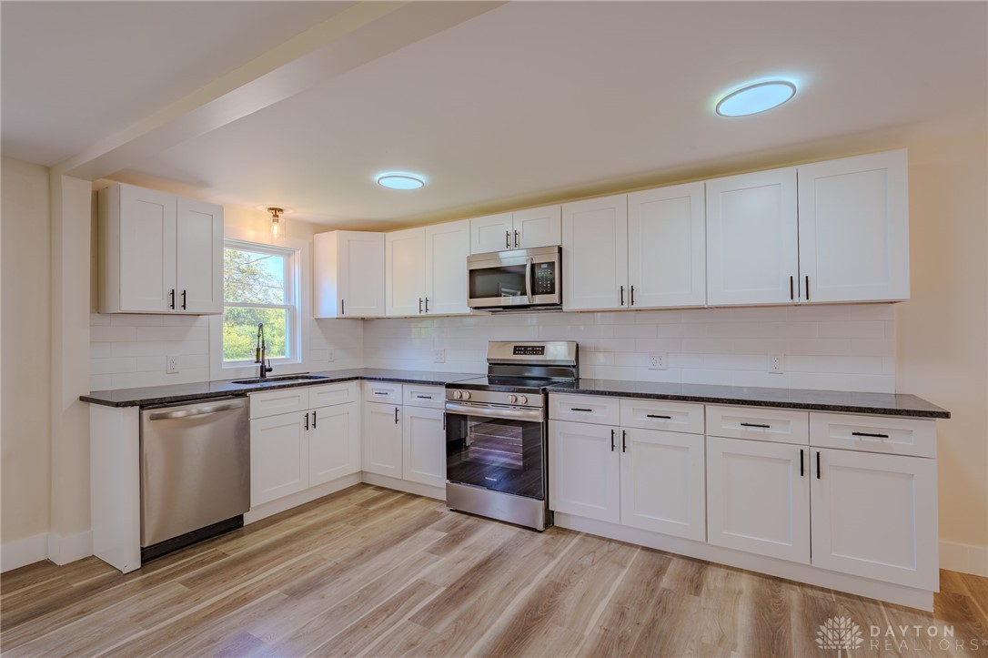 3835 Deweese Road, Troy, Ohio image 10