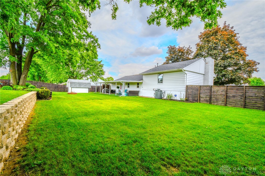 1137 Edgebrook Avenue, New Carlisle, Ohio image 28