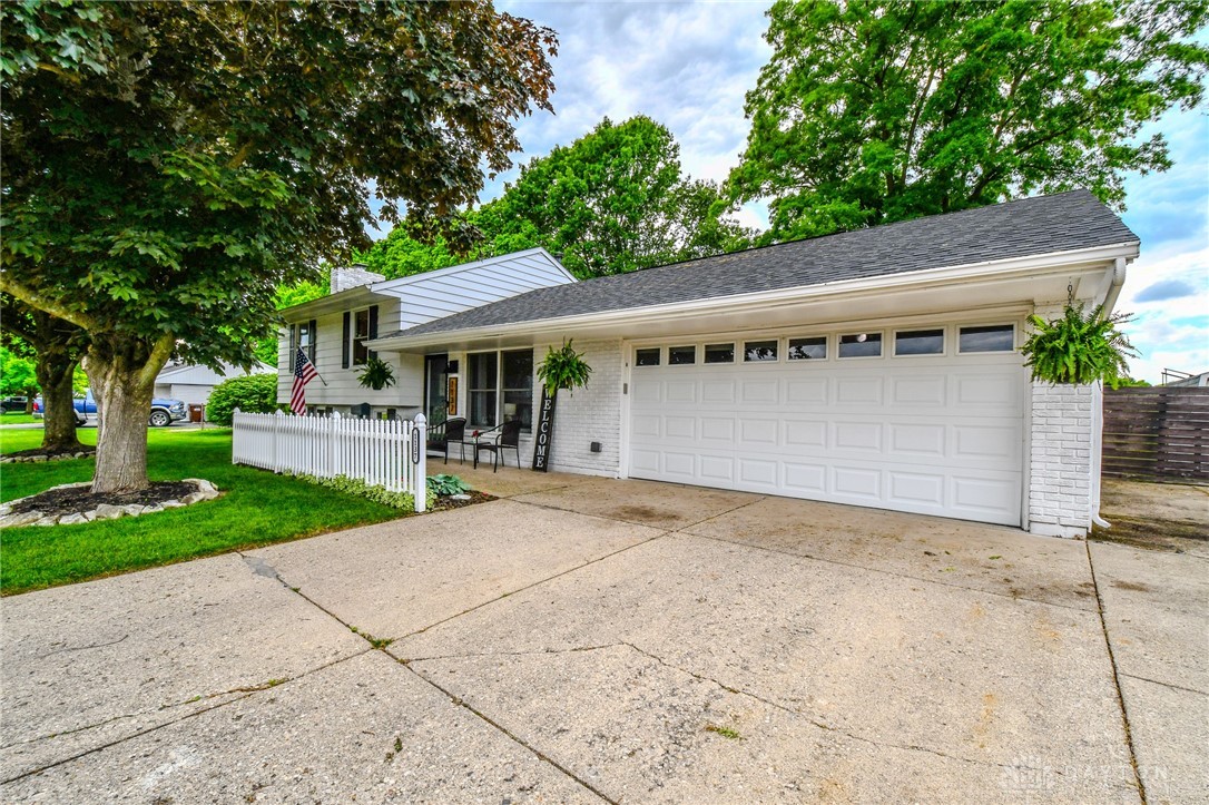 1137 Edgebrook Avenue, New Carlisle, Ohio image 32