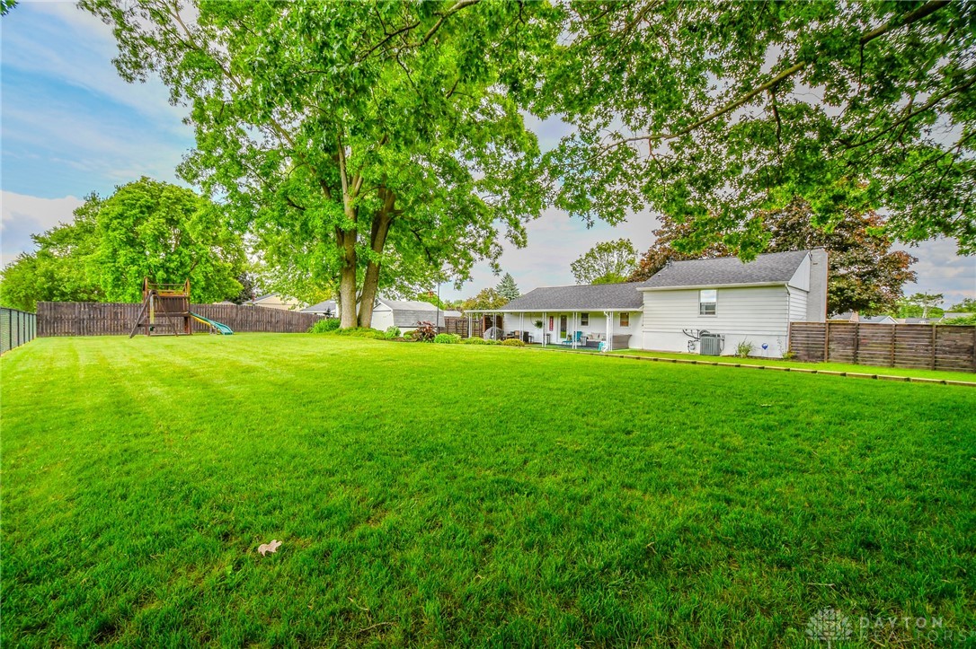 1137 Edgebrook Avenue, New Carlisle, Ohio image 46
