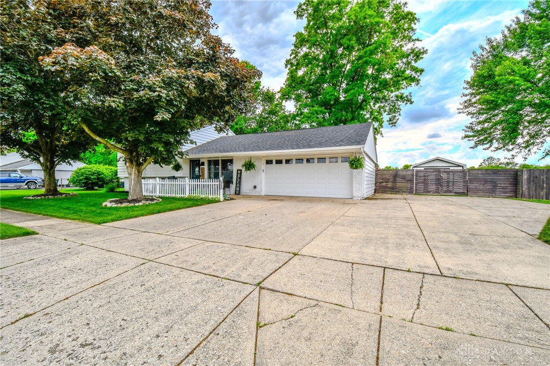1137 Edgebrook Avenue, New Carlisle, Ohio image 42