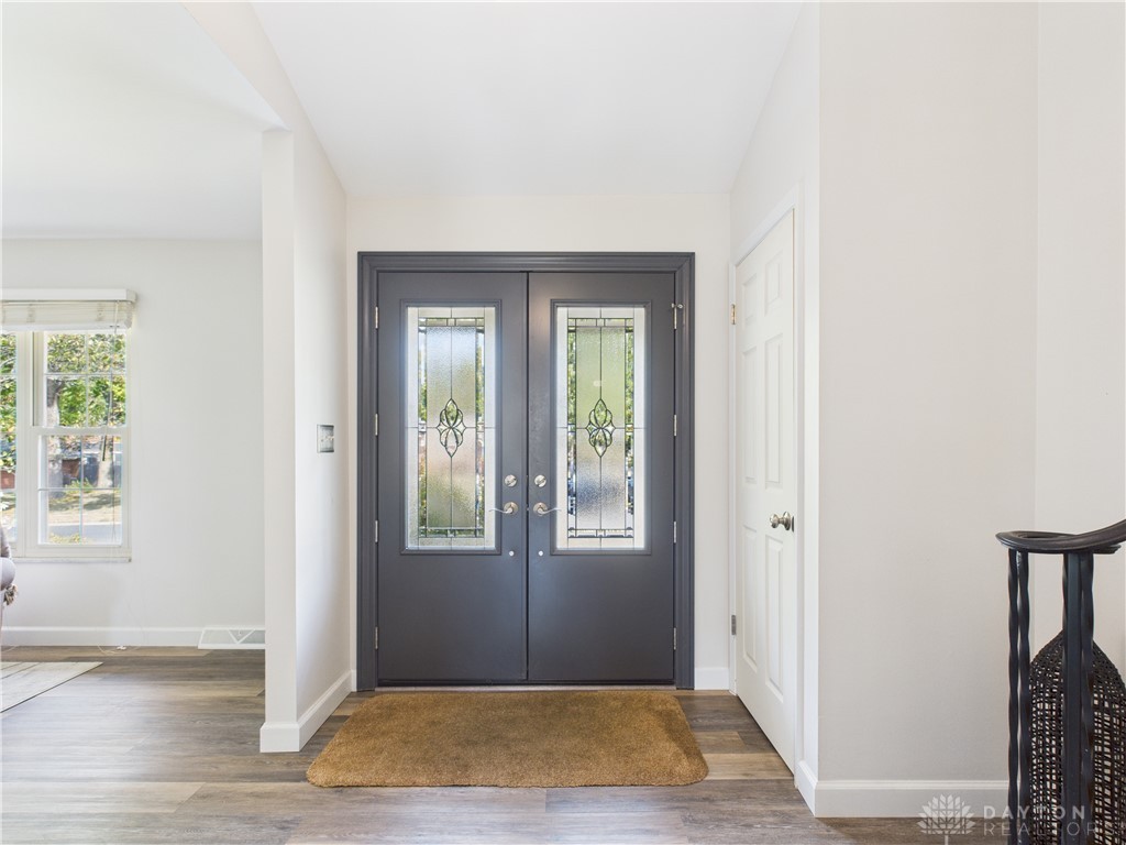 Centerville, Ohio 45459, United States, 4 Bedrooms Bedrooms, ,3 BathroomsBathrooms,Residential,Pending,213873