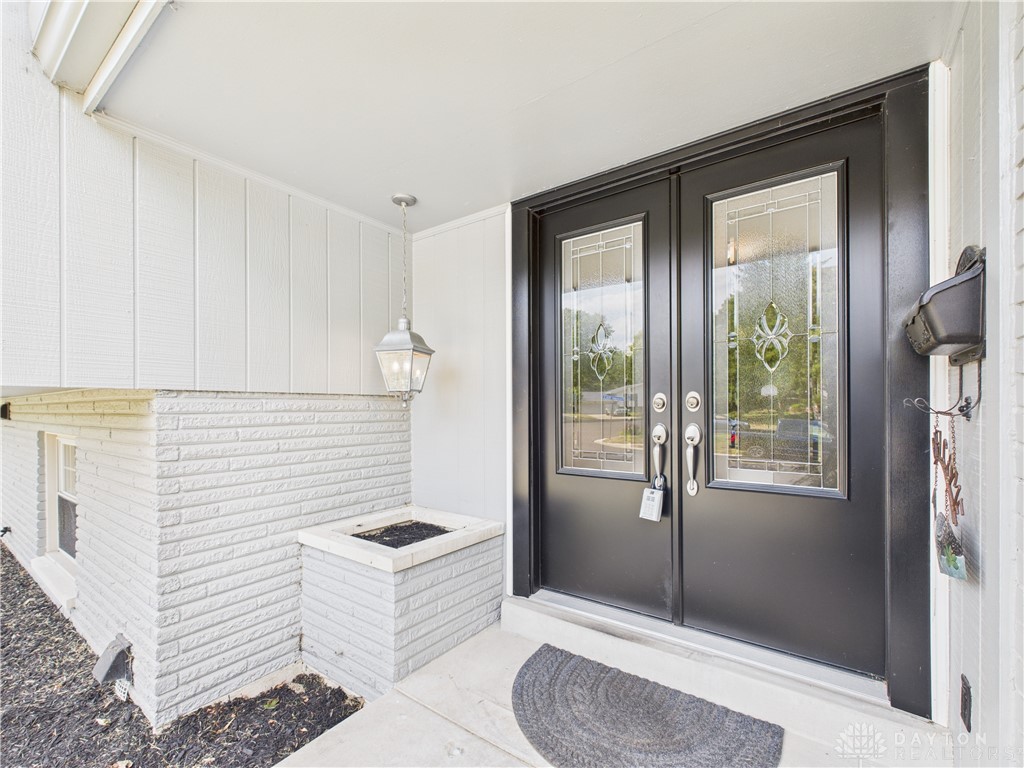 Centerville, Ohio 45459, United States, 4 Bedrooms Bedrooms, ,3 BathroomsBathrooms,Residential,Pending,213873