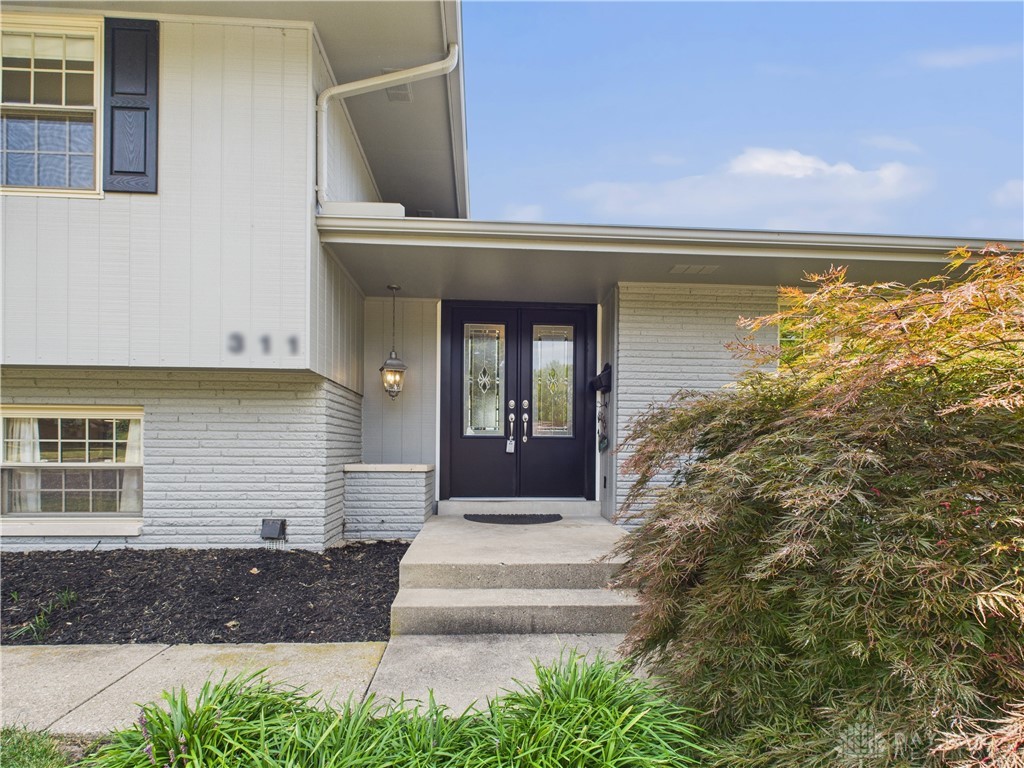 Centerville, Ohio 45459, United States, 4 Bedrooms Bedrooms, ,3 BathroomsBathrooms,Residential,Pending,213873