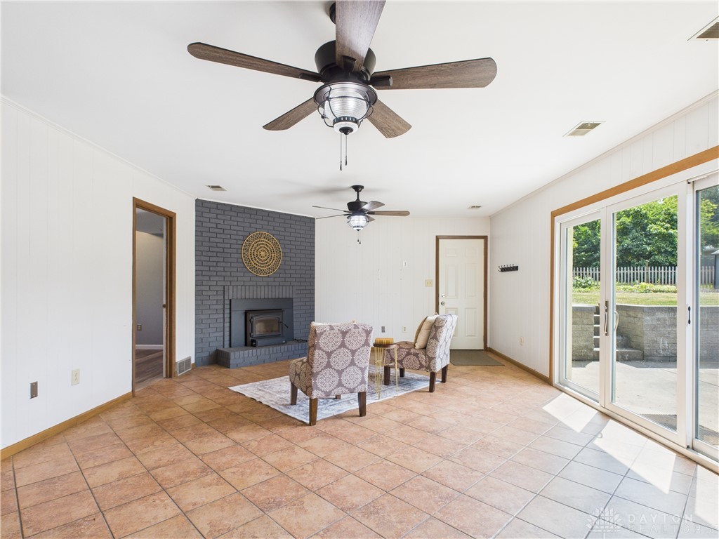 Centerville, Ohio 45459, United States, 4 Bedrooms Bedrooms, ,3 BathroomsBathrooms,Residential,Pending,213873