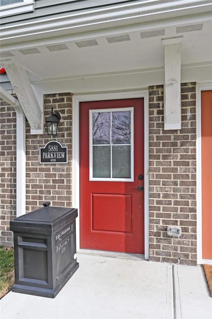 5881 Parkview Lane 201