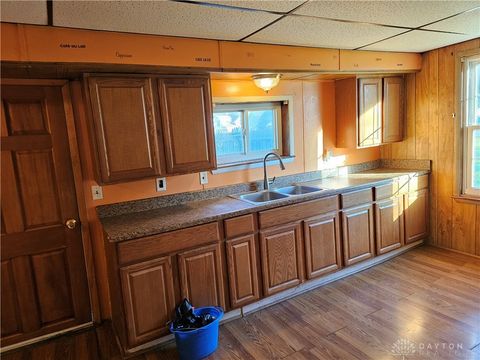Tiny photo for 11 S Sycamore Street, Jamestown Vlg, OH 45335 (MLS # 946196)