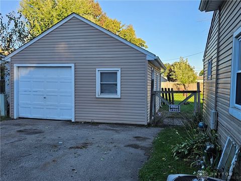 Tiny photo for 11 S Sycamore Street, Jamestown Vlg, OH 45335 (MLS # 946196)