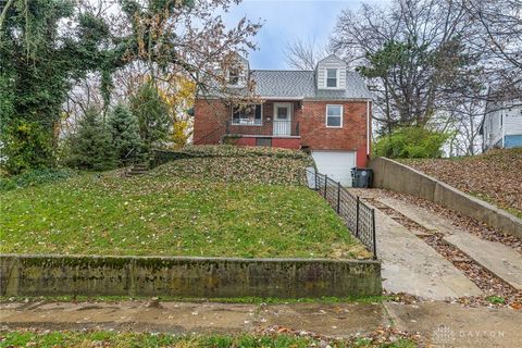 Photo of 13 Murray Hill Drive, Dayton, OH 45403 (MLS # 948449)