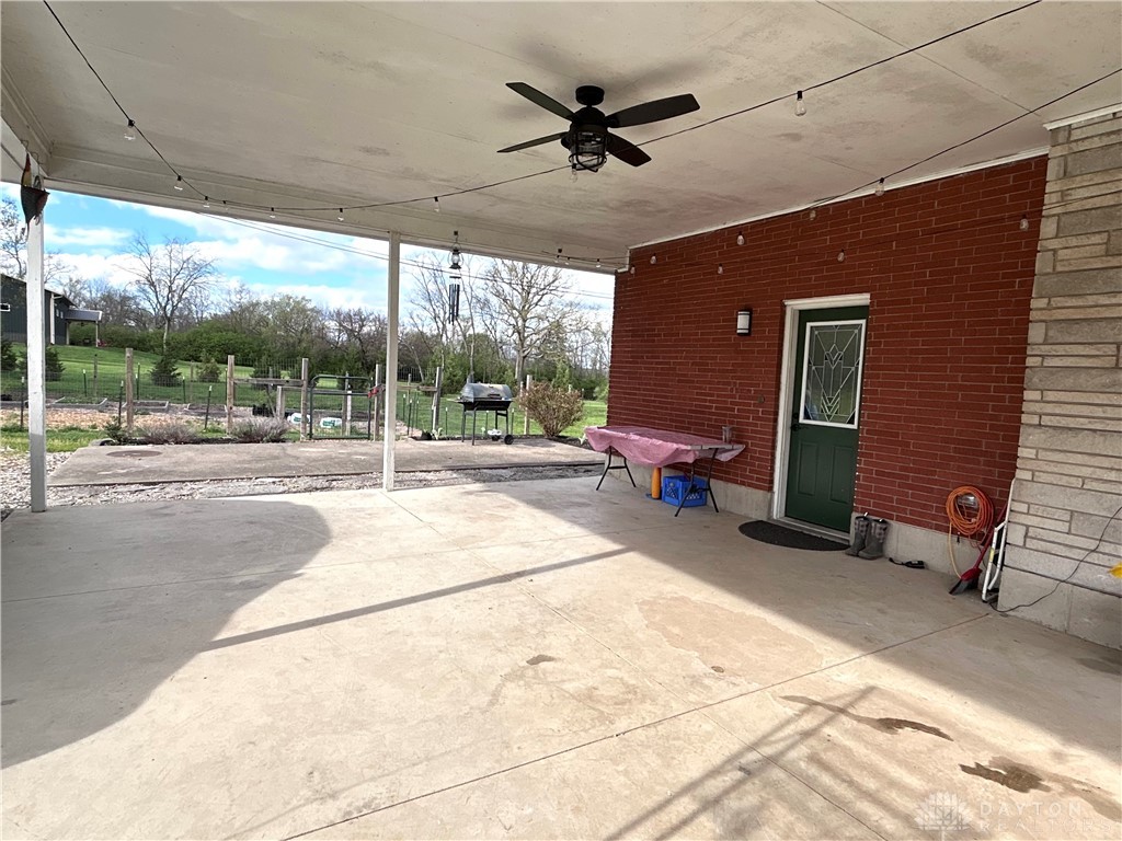 6933 Manning Road, Miamisburg, Ohio image 17