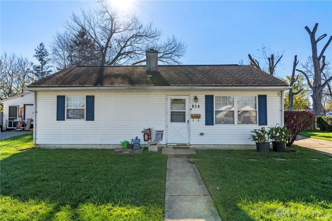 814 Roxana Drive, Vandalia, Ohio image 2