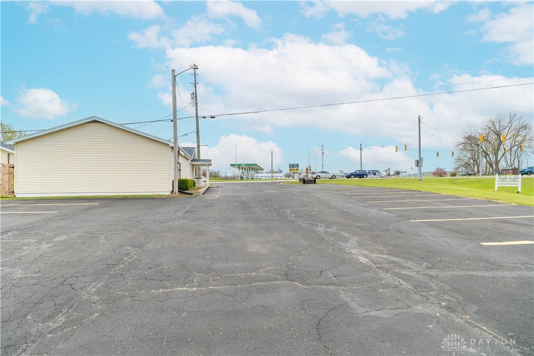 7045 Us 40, New Carlisle, Ohio image 23