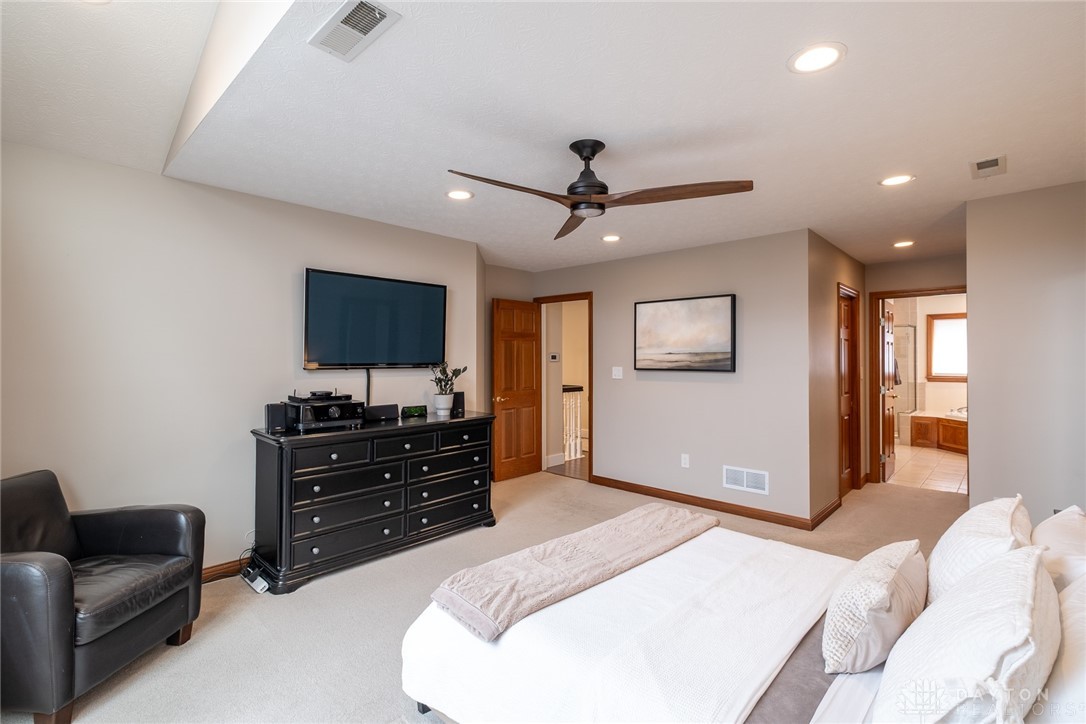 774 Autumn Leaf Drive, Beavercreek, Ohio image 24