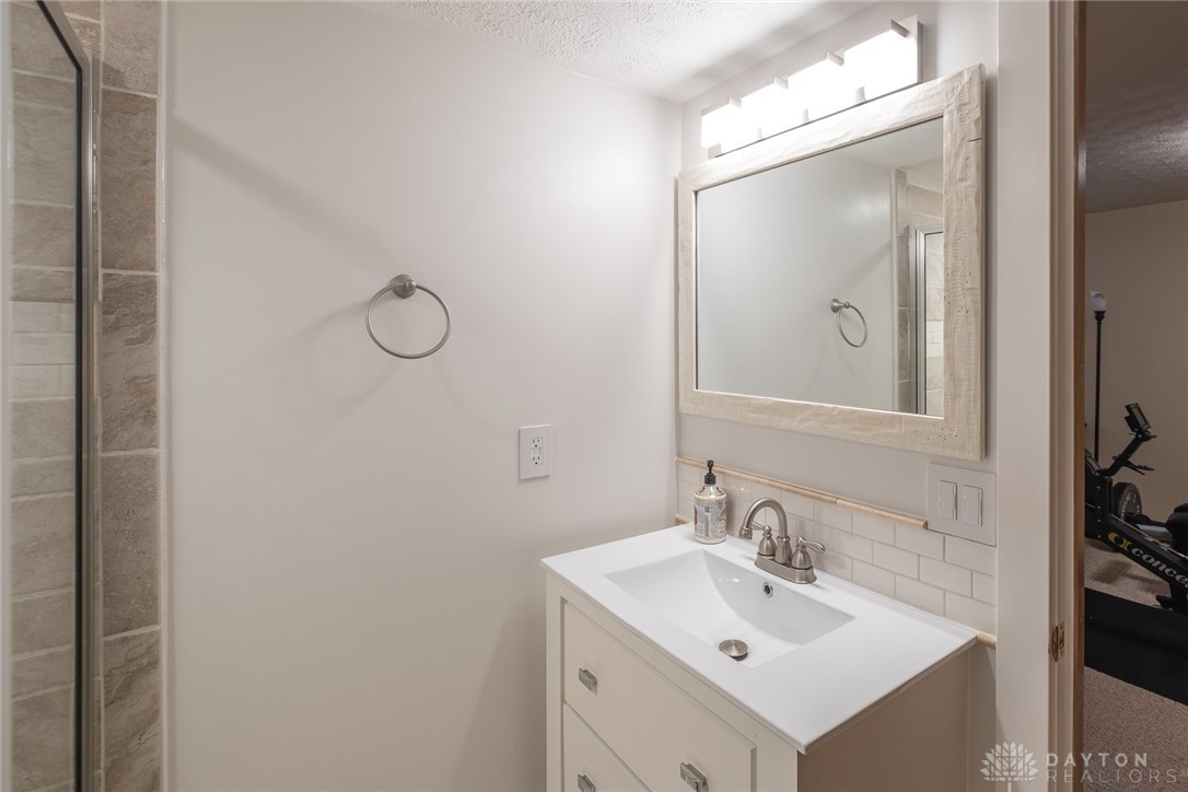 774 Autumn Leaf Drive, Beavercreek, Ohio image 39