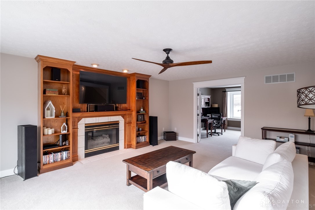 774 Autumn Leaf Drive, Beavercreek, Ohio image 9