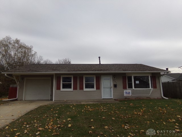 360 Gruen Drive, Springfield, Ohio image 1