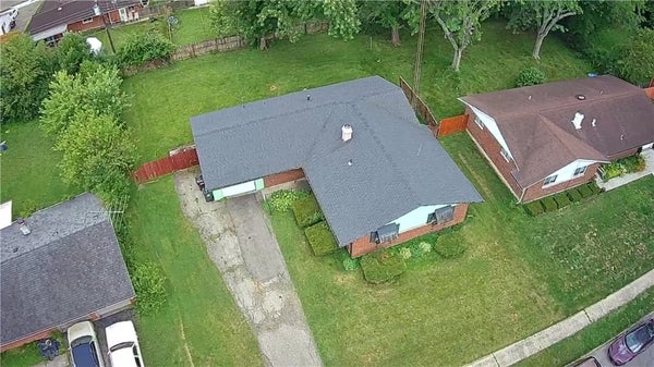 816 MAPLESIDE DR, DAYTON, OH 45426 - Image 2a7567ecccaac35a6775ee1d960c7286/839774010