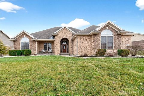 Photo of 187 Hickory Pointe Drive, Germantown, OH 45327 (MLS # 950023)