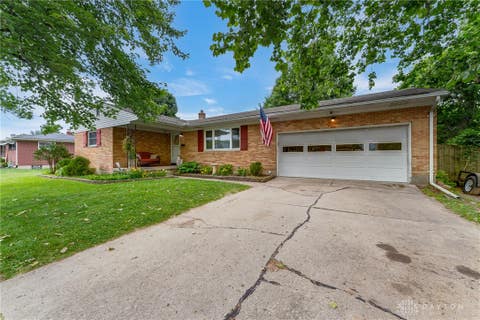 Homes For Sale - 4841 Ridgewood Road<br/> Springfield, OH 45503