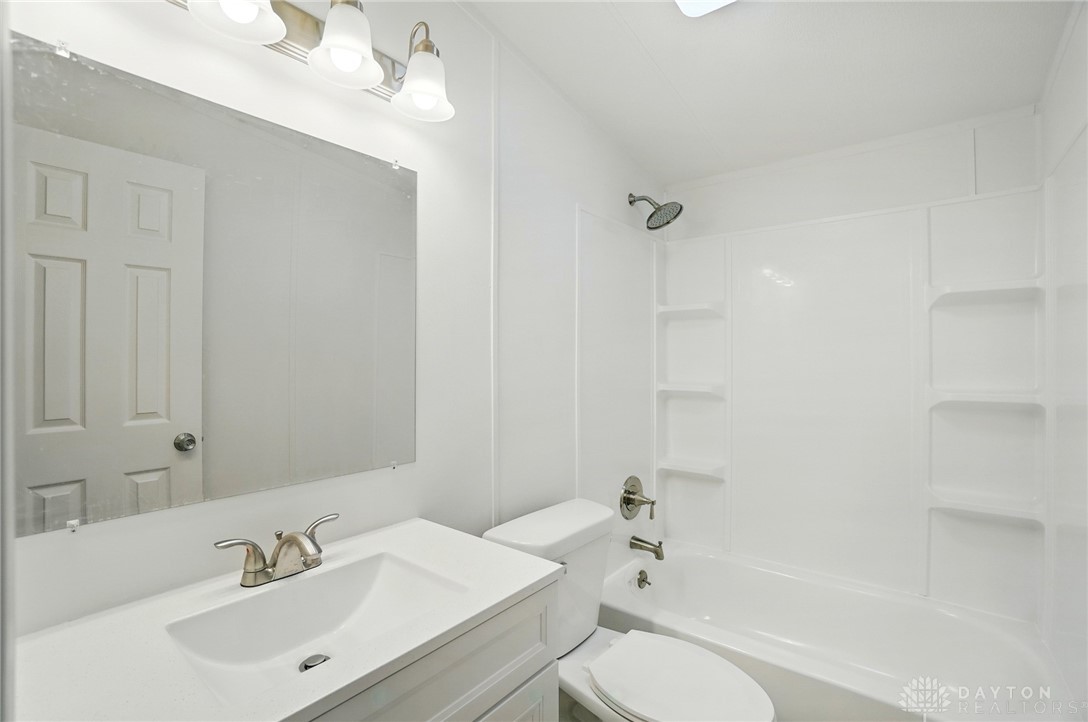665 Diamond Loop, Middletown, Ohio image 13
