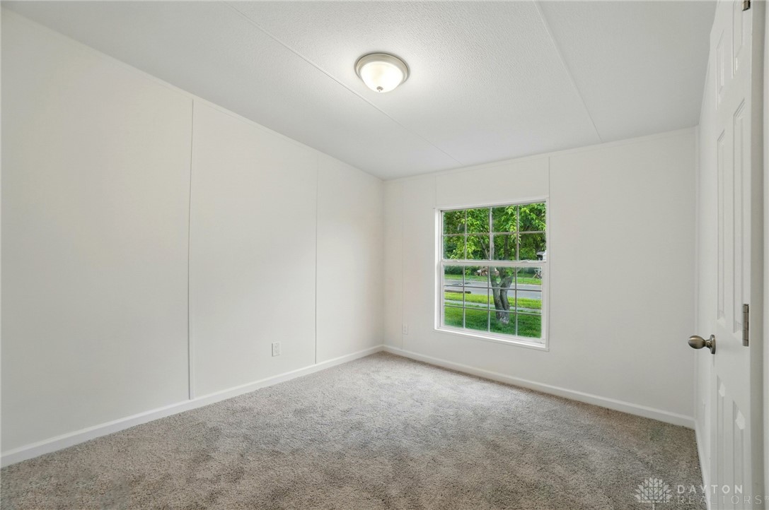 665 Diamond Loop, Middletown, Ohio image 15