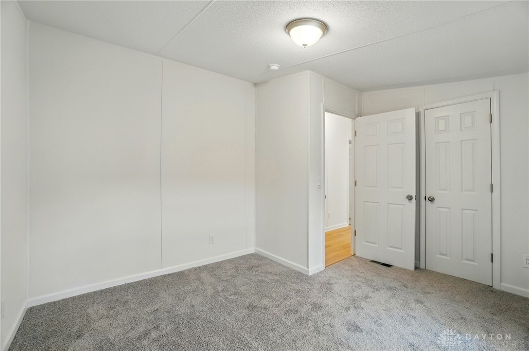 665 Diamond Loop, Middletown, Ohio image 18