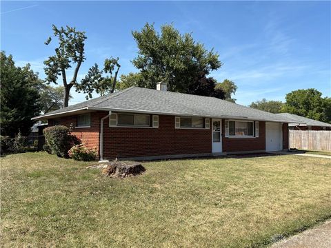 Photo of 5365 Mariner Drive, Dayton, OH 45424 (MLS # 943343)