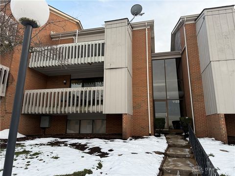 Photo of 1122 Eagle Feather Circle #C, West Carrollton, OH 45449 (MLS # 949533)