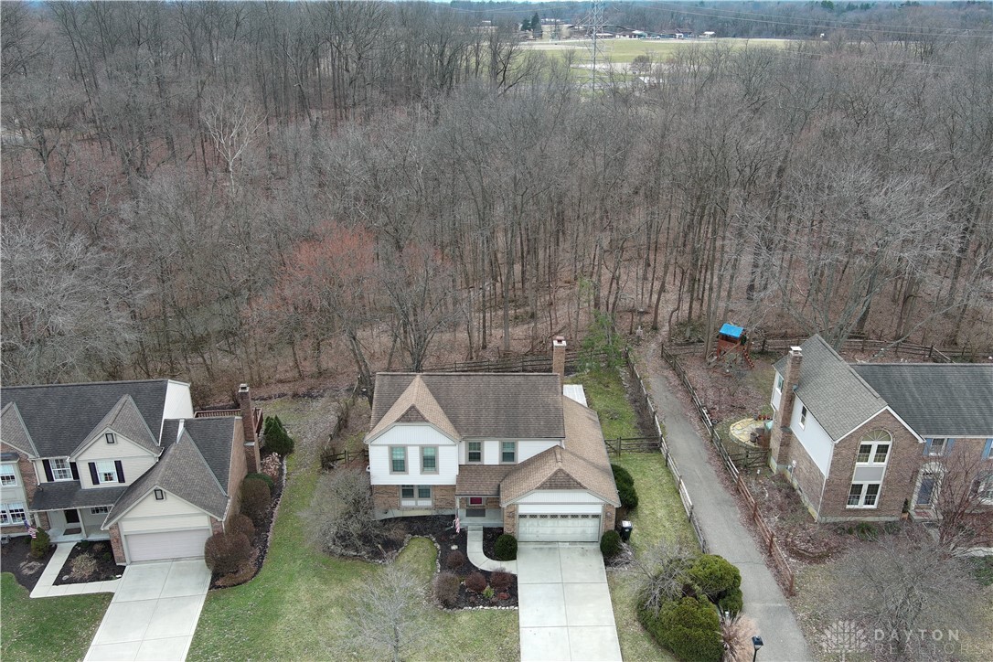 2401 Carriagegate Lane, Maineville, Ohio image 2