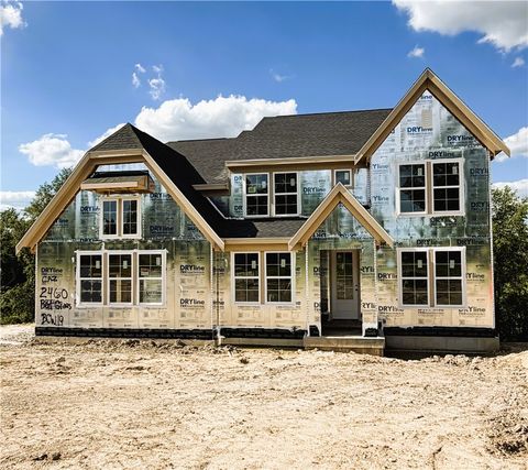 Photo of 2460 Bent Grass Drive, Beavercreek, OH 45431 (MLS # 957230)