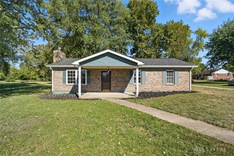 Photo of 3730 Greentree Road, Lebanon, OH 45036 (MLS # 952462)