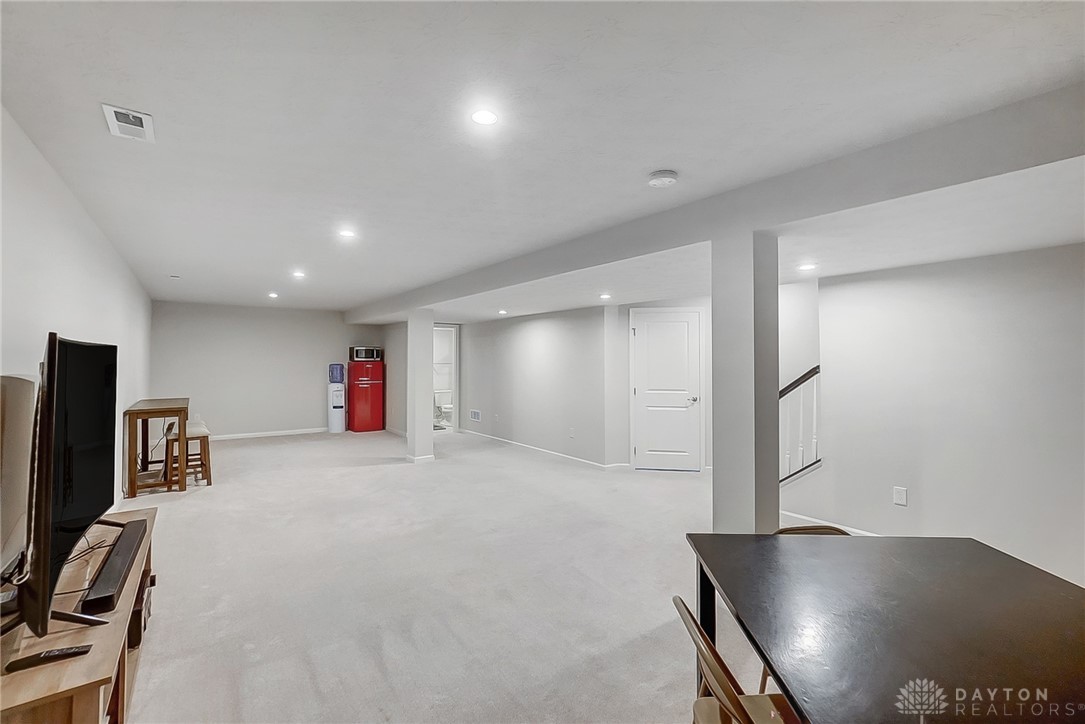 5025 Catalpa Drive, Tipp City, Ohio image 32