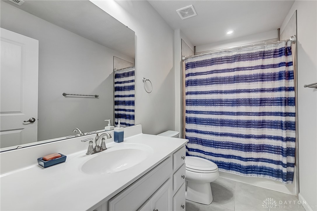 5025 Catalpa Drive, Tipp City, Ohio image 28