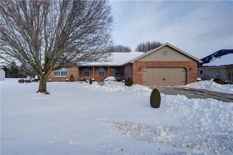 Photo of 203 Westbury Drive, Greenville, OH 45331 (MLS # 950779)