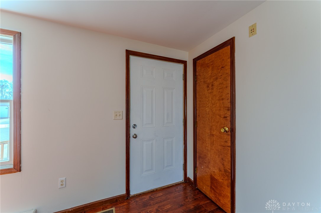 150 Bevonne Court, West Milton, Ohio image 5